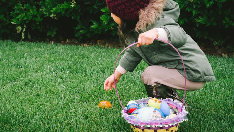 Can Eggs and Bunnies Tell the Easter Story for Kids?